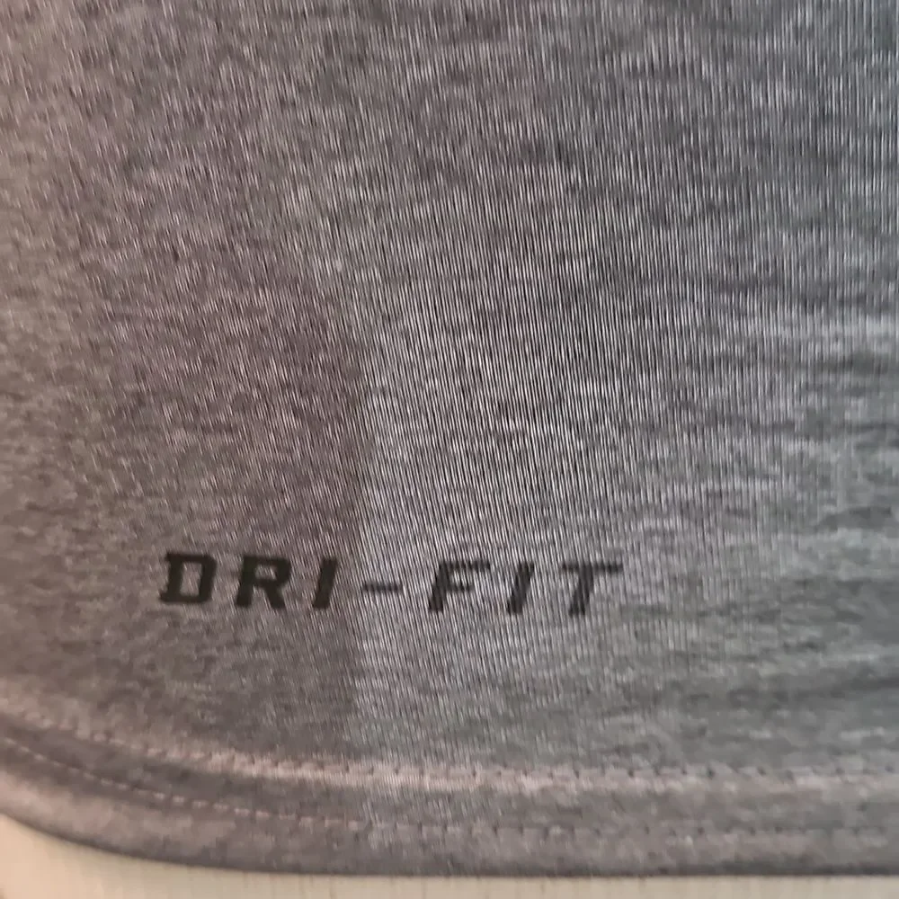 Nike Women's Pro Combat Gray Long Sleeve Top Size Small